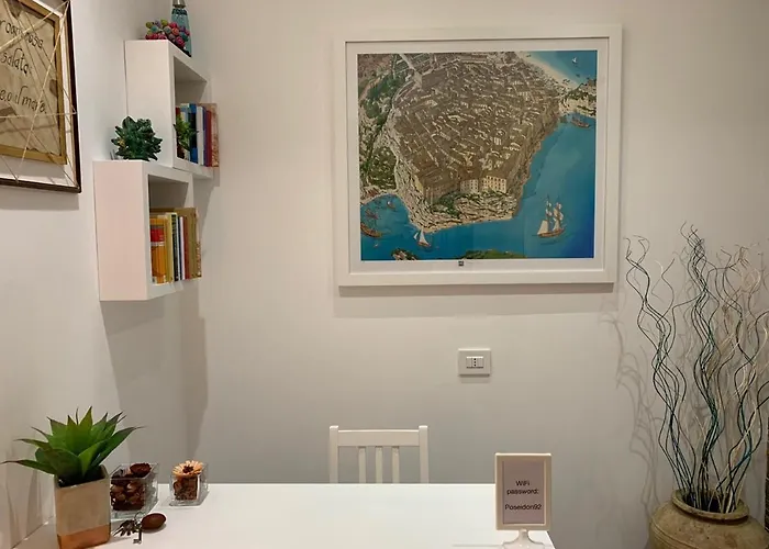 Dimora Poseidon 4* טרופאה