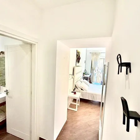 לינה וארוחת בוקר Dimora Poseidon טרופאה