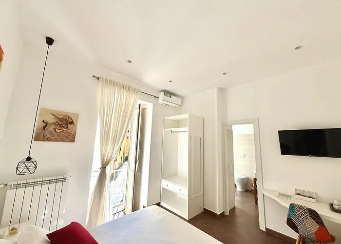 לינה וארוחת בוקר Dimora Poseidon טרופאה